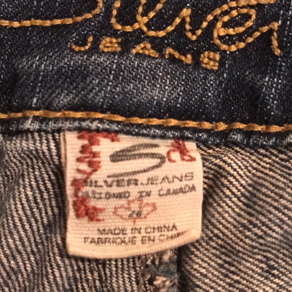 ❤️ (19) Ladies silver jeans, super unique, great pockets. Size 26 x 32 - Picture 9 of 10